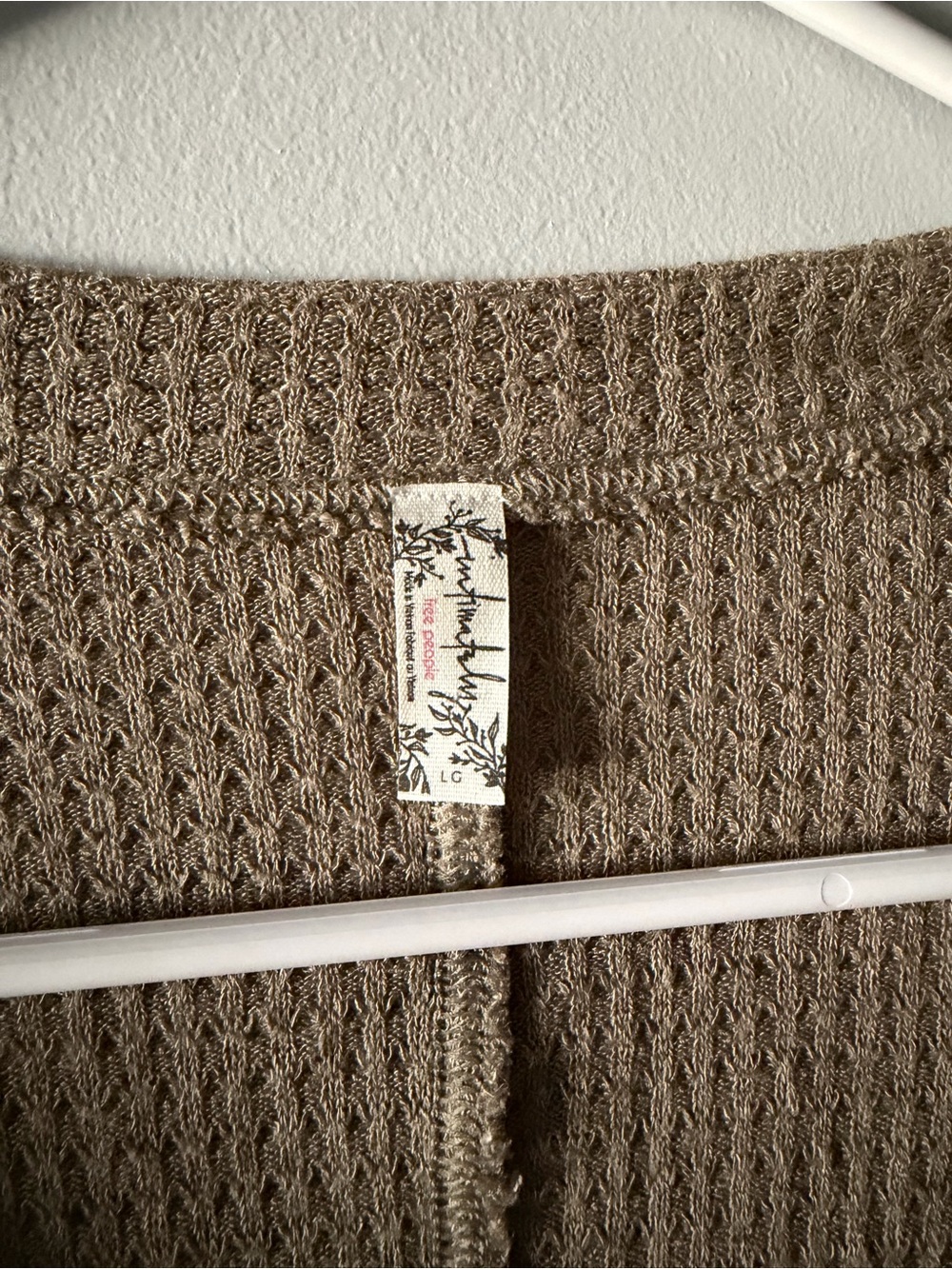 Going Places Cardi in Sage Beige - Picture 2 of 4